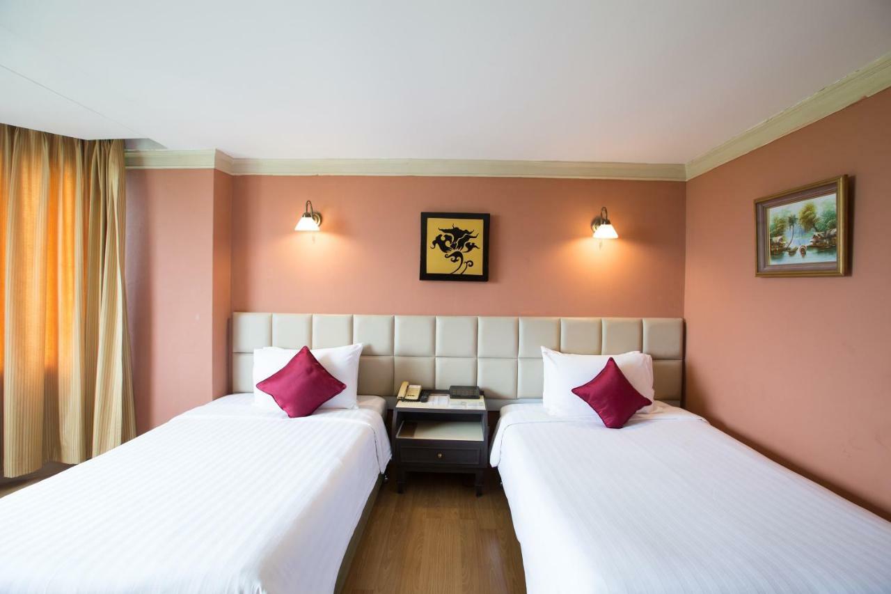 The Imperial Hotel & Convention Centre Phitsanulok Exterior photo